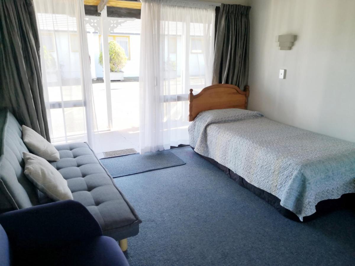 Accommodation Te Puna タウランガ エクステリア 写真