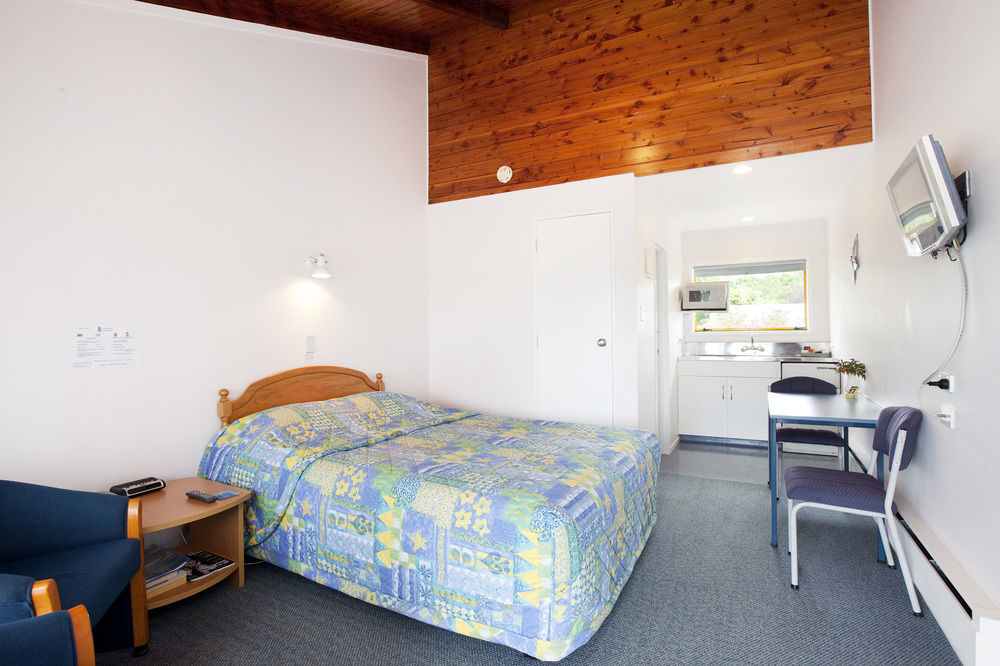 Accommodation Te Puna タウランガ エクステリア 写真